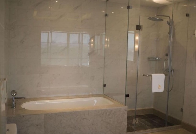 هتل Greentree Eastern Shanghai Hongqiao Airport Longbai