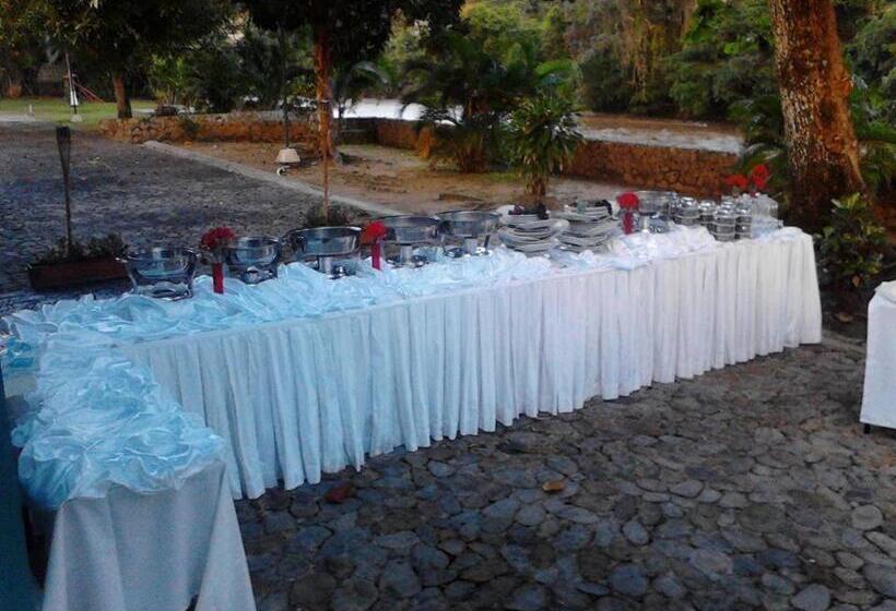 ホテル Guadaira Resort