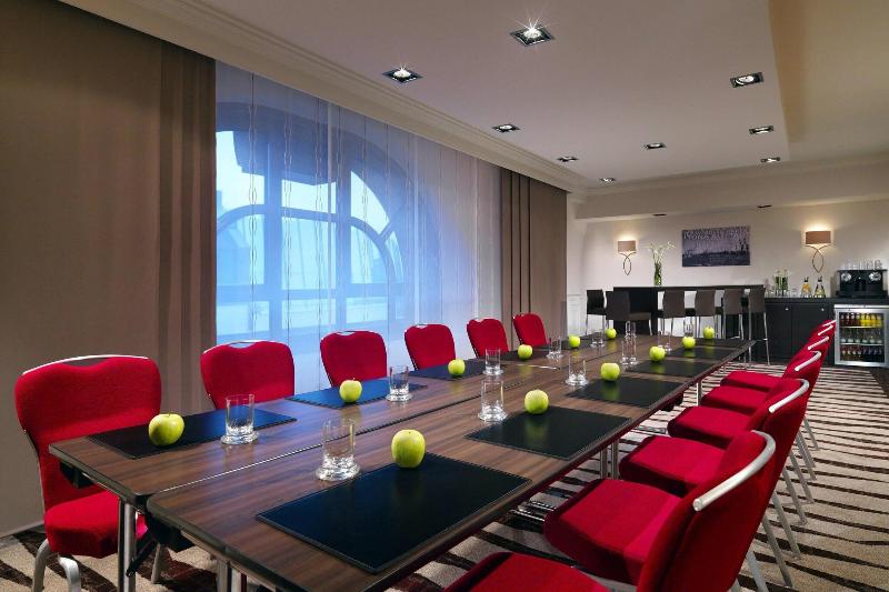 هتل Hamburg Marriott