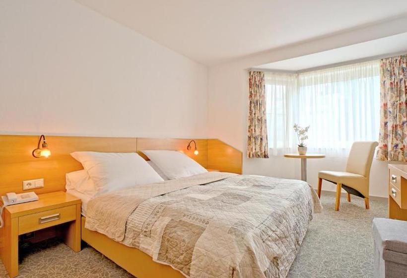 هتل Havel Lodge Berlin