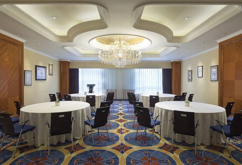 Otel Hongqiao Jin Jiang