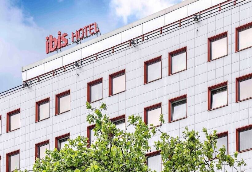 هتل Ibis Berlin Messe
