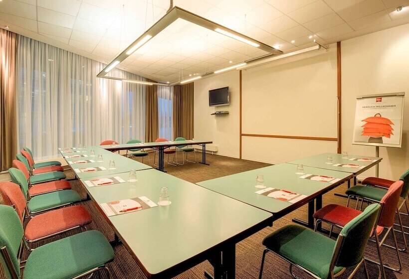 هتل Ibis Hamburg Alsterring