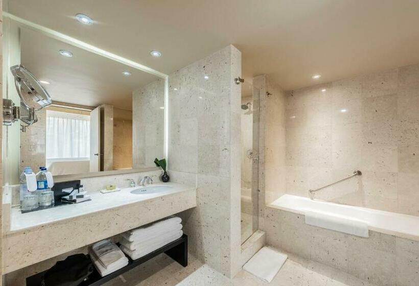 فندق Intercontinental Medellin   Movich, An Ihg