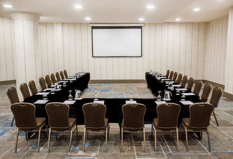 בית מלון כפרי Le Méridien Santiago By Marriott