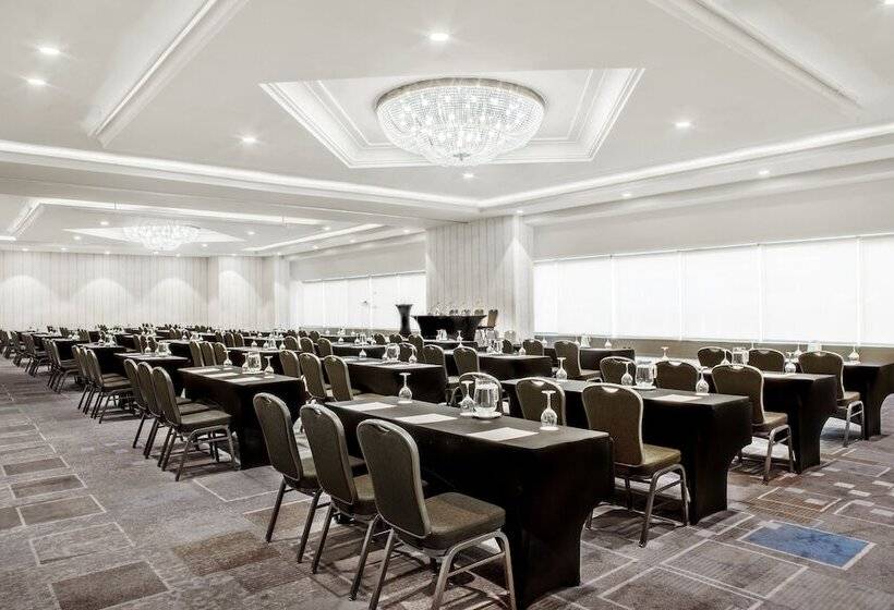 בית מלון כפרי Le Méridien Santiago By Marriott