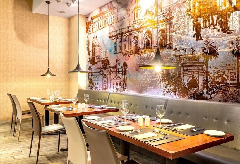 בית מלון כפרי Le Méridien Santiago By Marriott