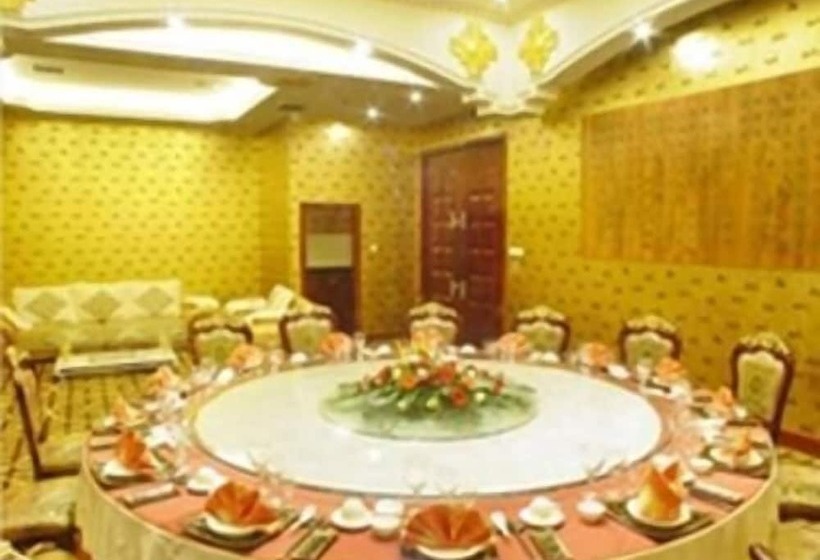 בית מלון כפרי Luoyang New Friendship