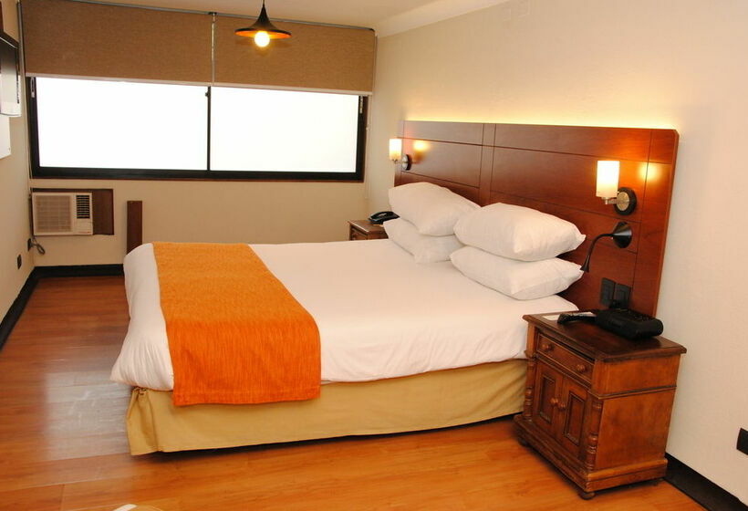 هتل Manquehue Las Condes