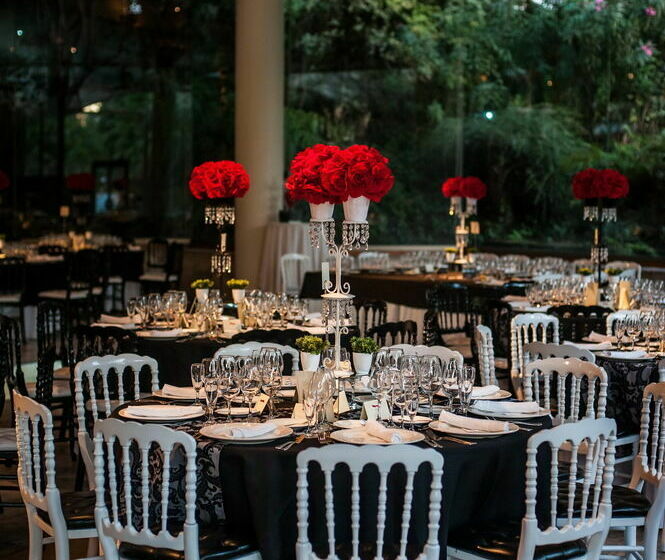 בית מלון כפרי Manquehue Las Condes