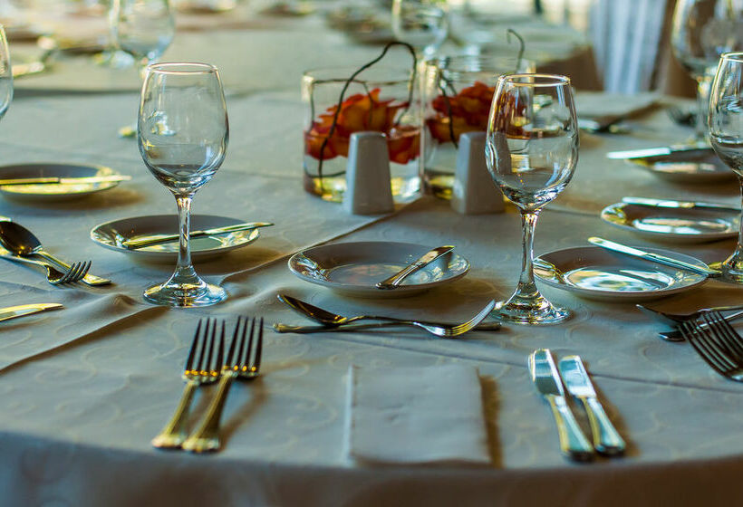 בית מלון כפרי Manquehue Las Condes