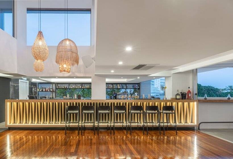 Napa Mermaid Hotel & Suites