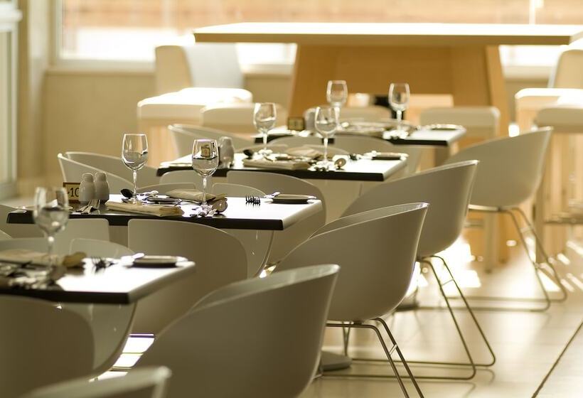 Napa Mermaid Hotel & Suites