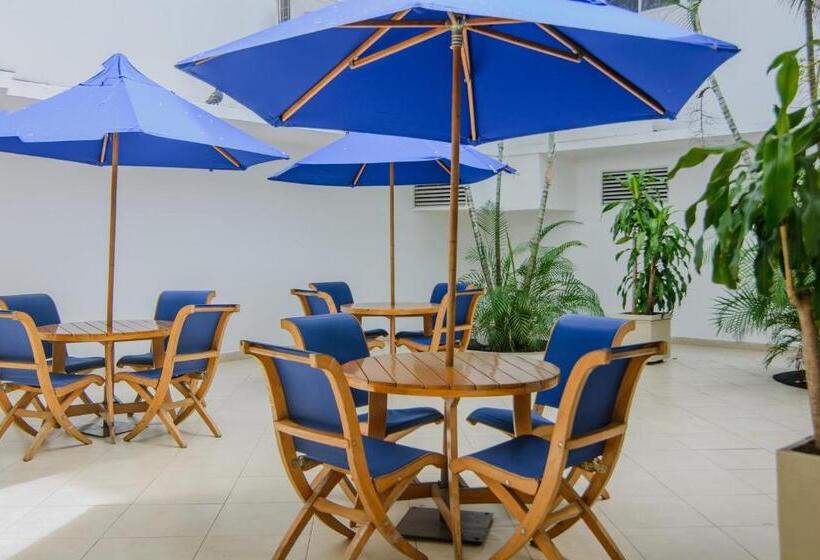 Отель Neiva Plaza