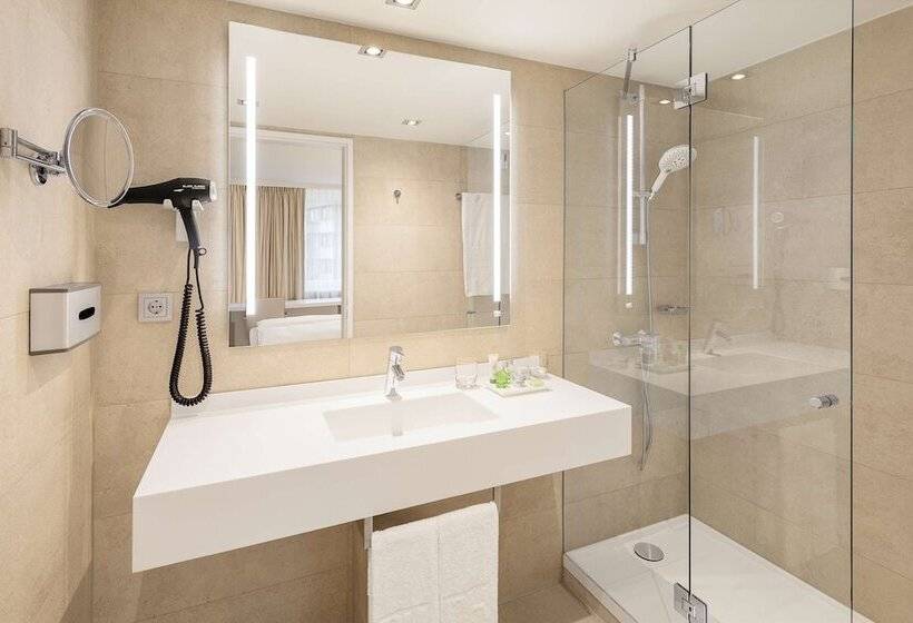 ホテル NH Hamburg Mitte