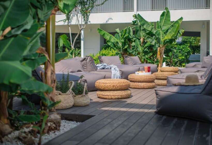 Отель Nissi Park