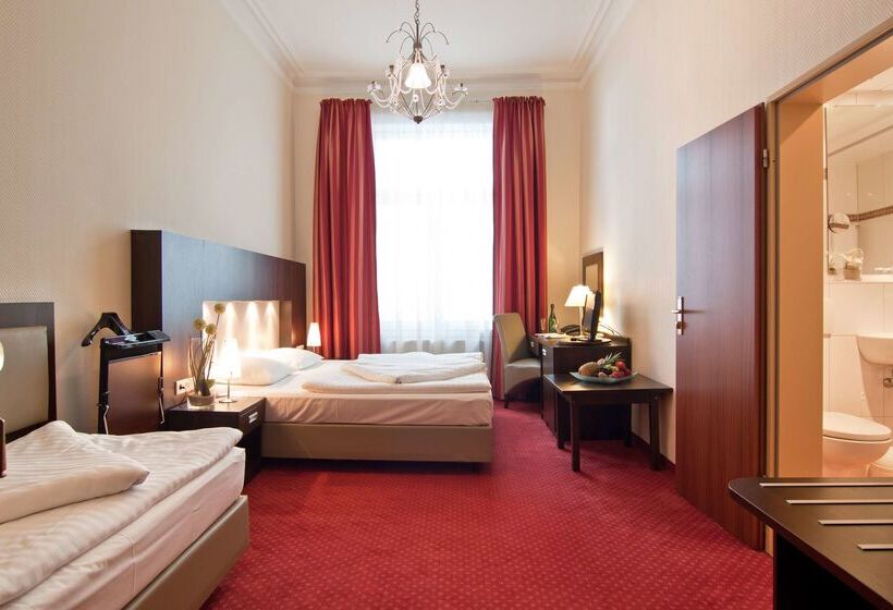 בית מלון כפרי Graf Moltke Hamburg