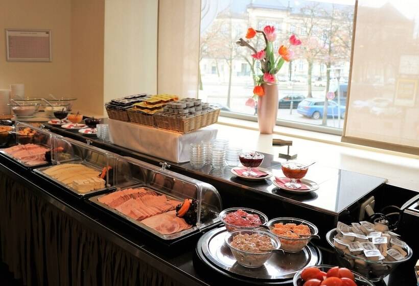 בית מלון כפרי Graf Moltke Hamburg