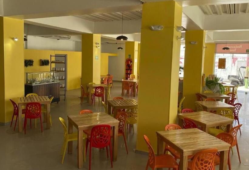 هتل On Vacation Blue Tone