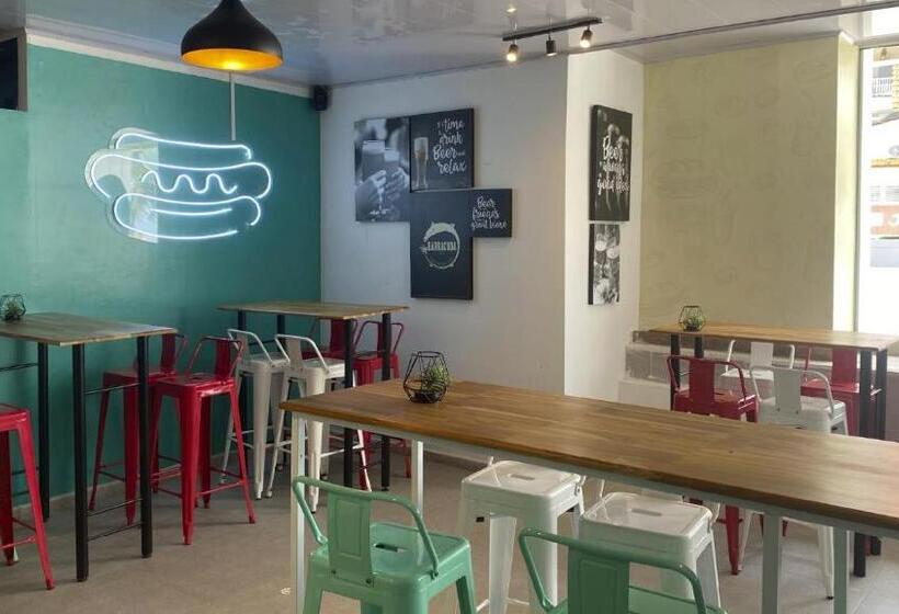 هتل On Vacation Blue Tone