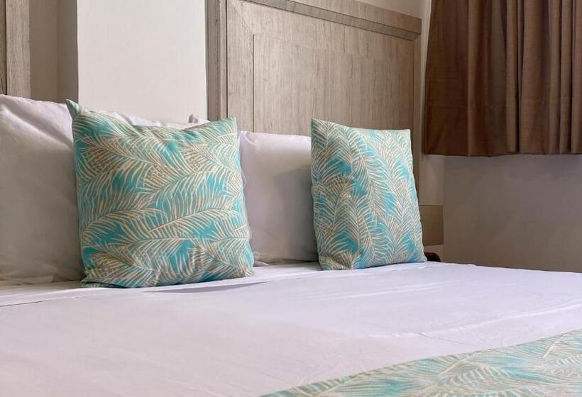 هتل On Vacation Blue Tone