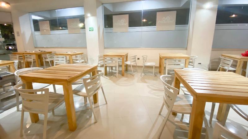 هتل On Vacation Blue Tone