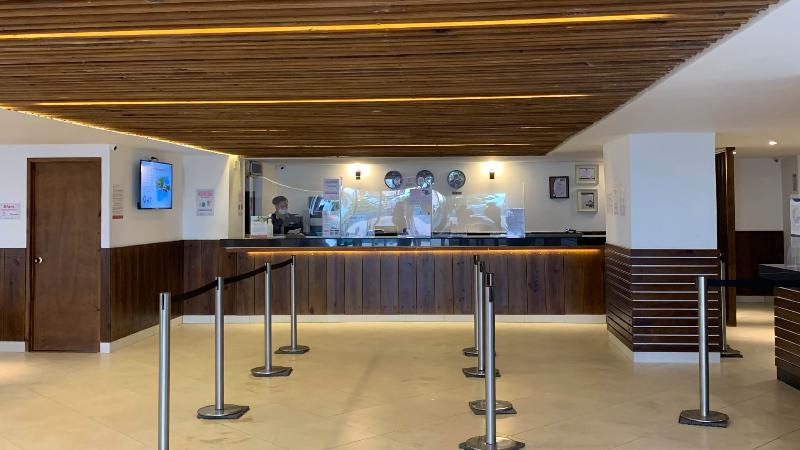 ホテル On Vacation Blue Tone