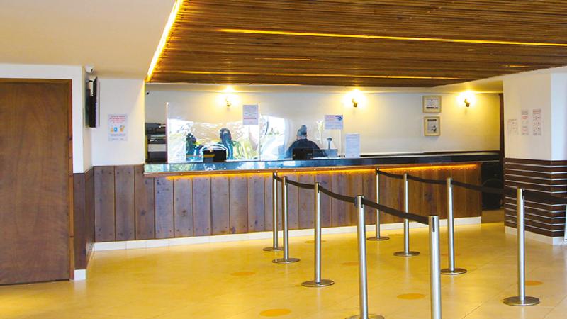 ホテル On Vacation Blue Tone