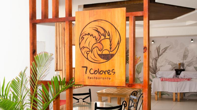 ホテル On Vacation Blue Tone