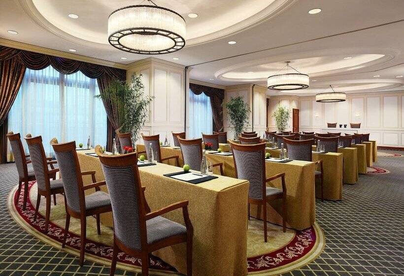 هتل Palace Berlin