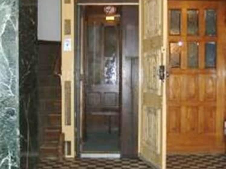 هتل Pension Margrit