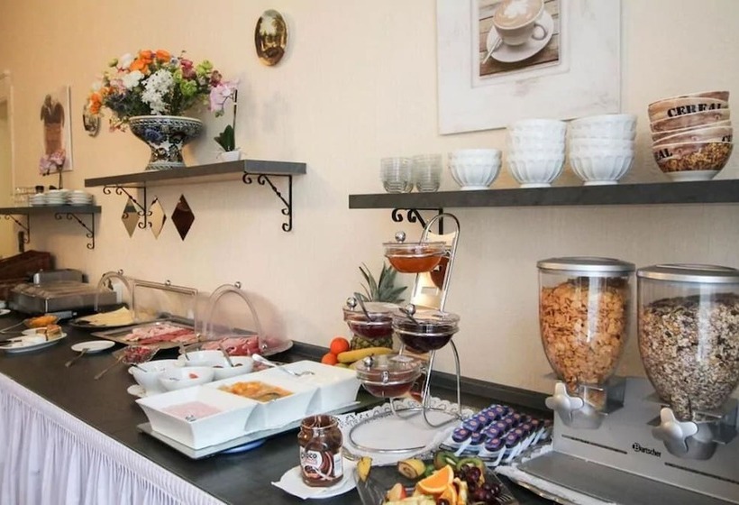 هتل Pension Margrit