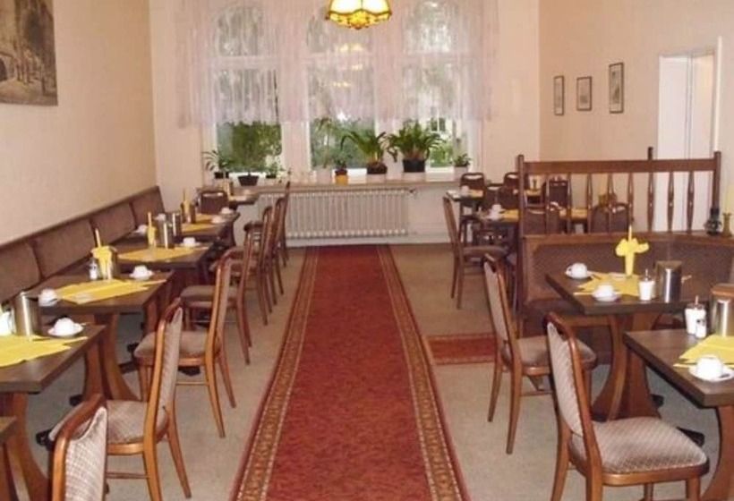 هتل Pension Margrit