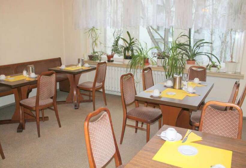 هتل Pension Margrit