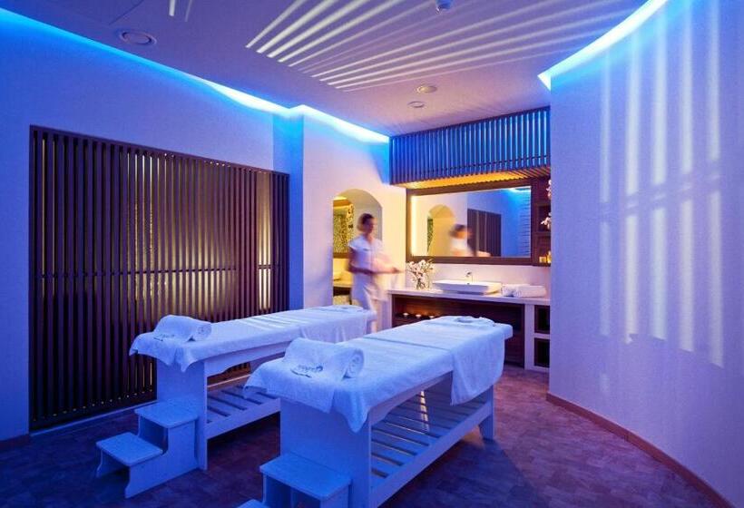 Отель Pernera Beach