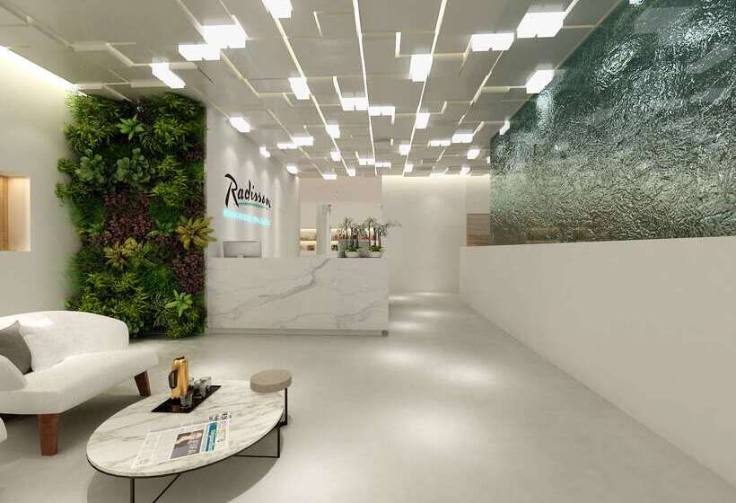 호텔 Radisson Beach Resort Larnaca