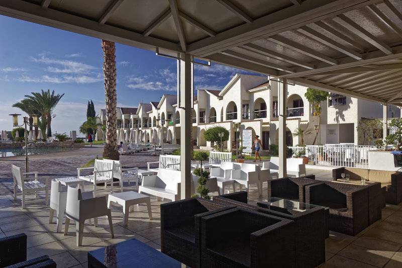 هتل Radisson Beach Resort Larnaca