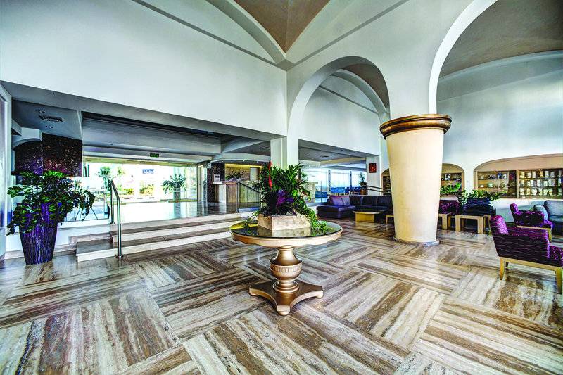 호텔 Radisson Beach Resort Larnaca