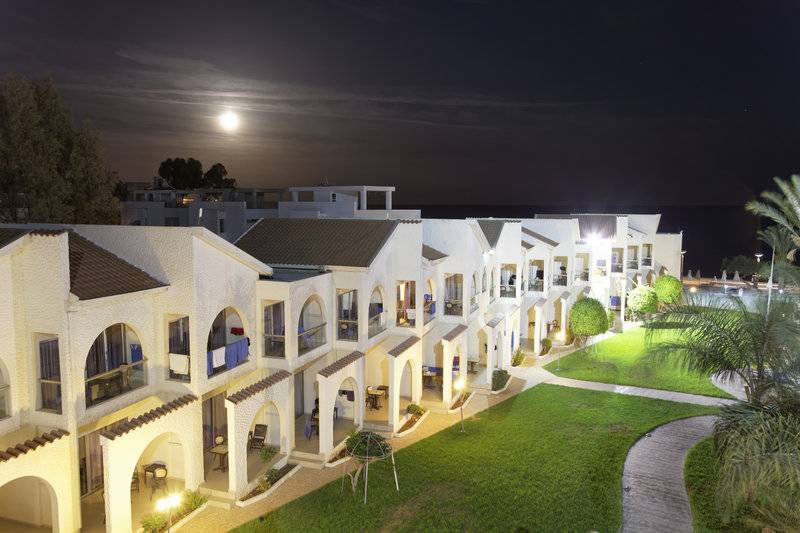 호텔 Radisson Beach Resort Larnaca