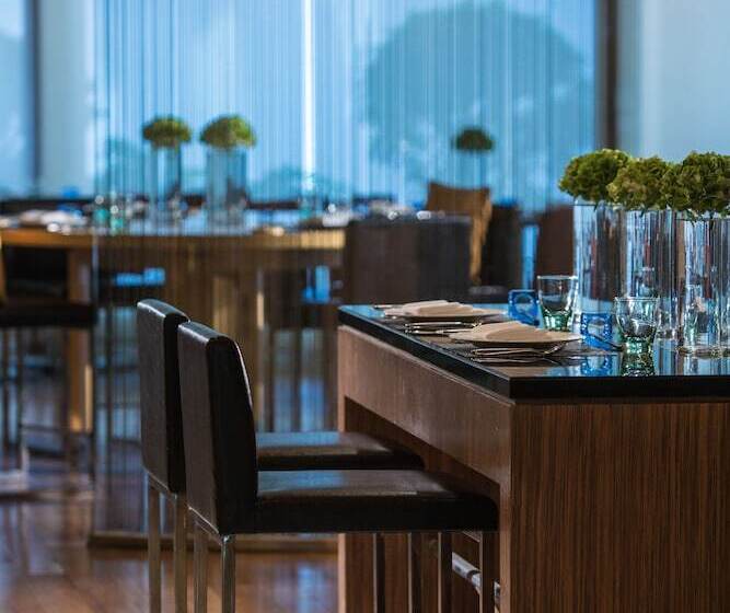 Radisson Collection Hotel, Yangtze Shanghai