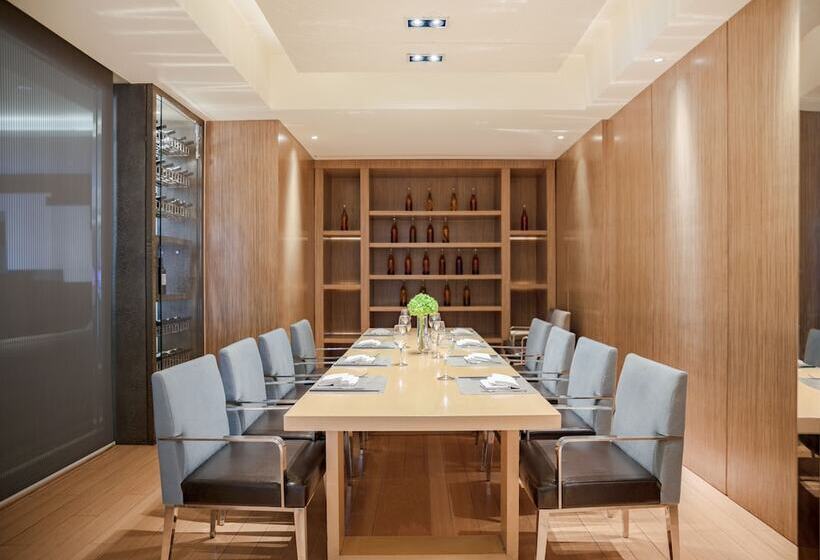 Radisson Collection Hotel, Yangtze Shanghai