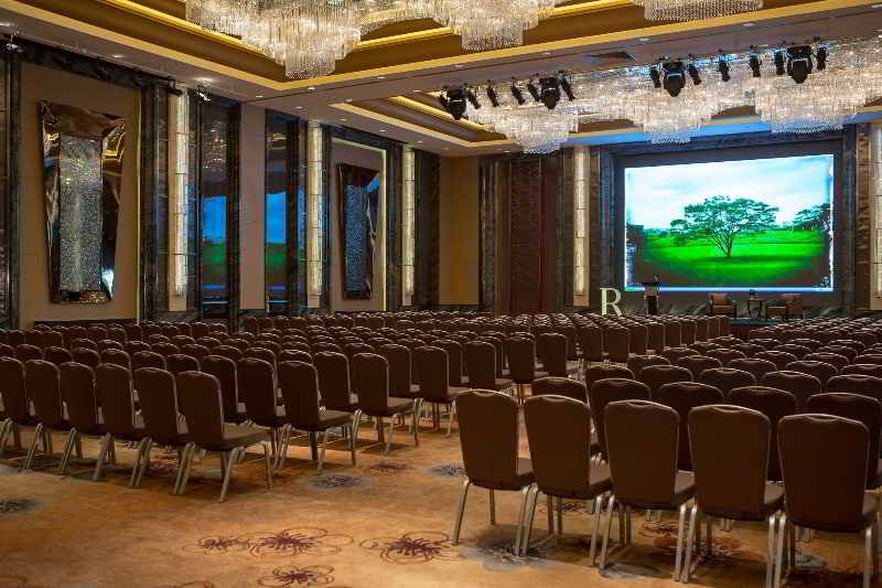 Radisson Collection Hotel, Yangtze Shanghai