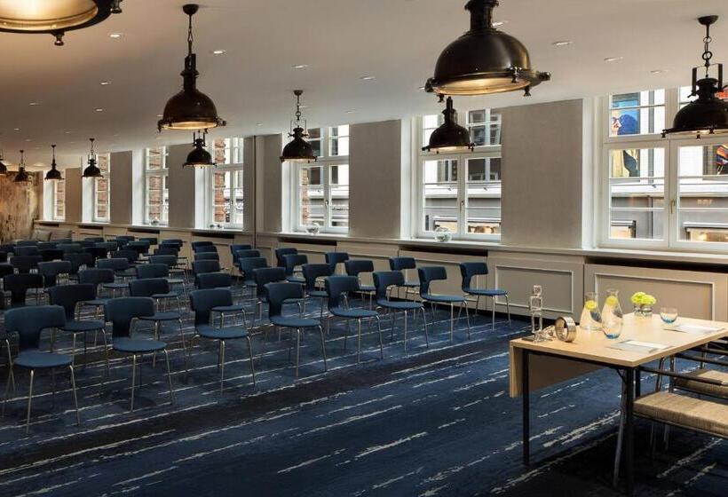 酒店 Renaissance Hamburg