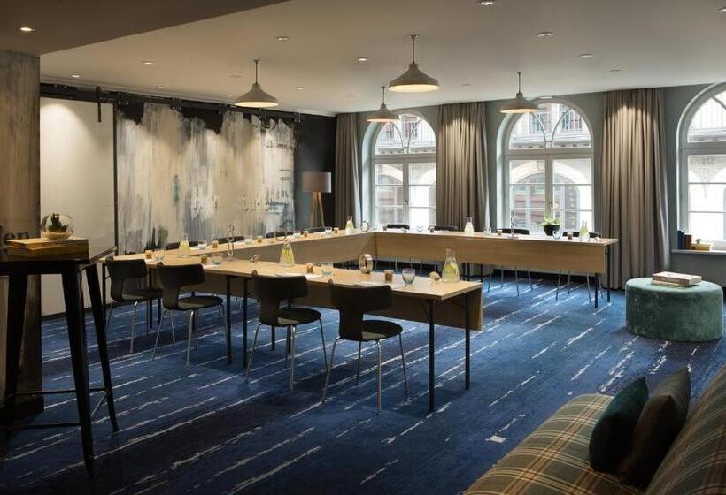 酒店 Renaissance Hamburg