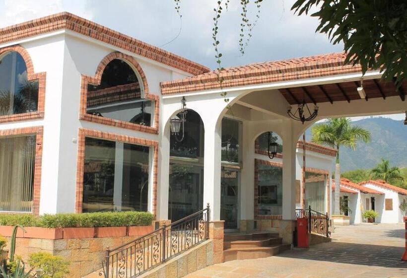 هتل San Juan Internacional