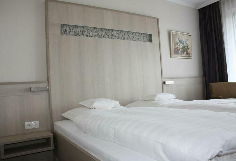 בית מלון כפרי Seelust