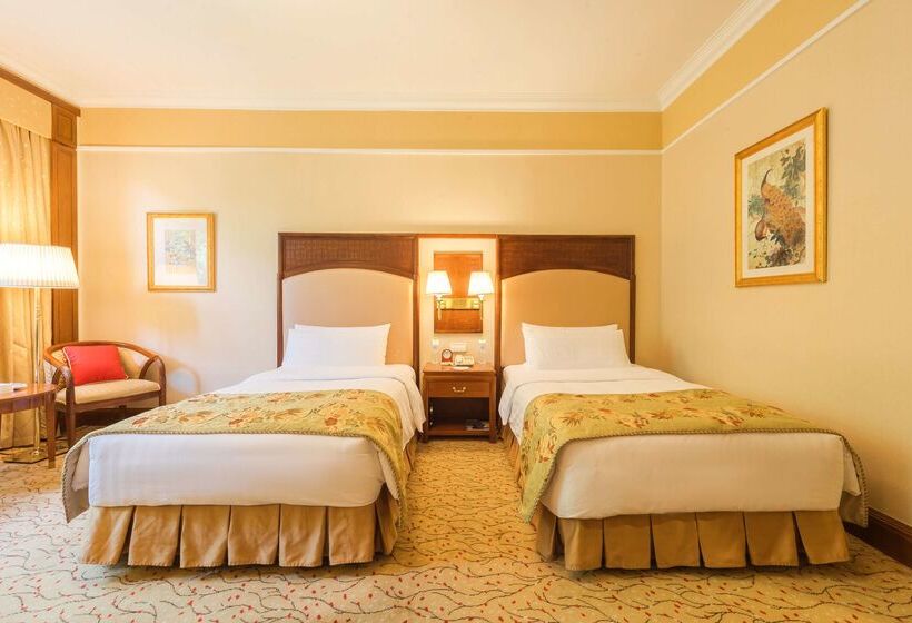 فندق Shangri La Hangzhou   The Back Garden Of West Lake