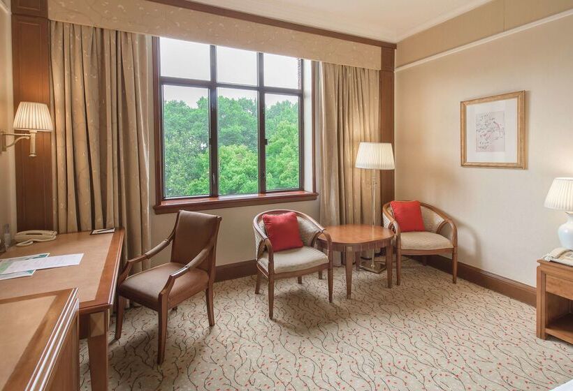 فندق Shangri La Hangzhou   The Back Garden Of West Lake