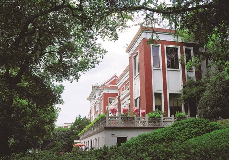 فندق Shangri La Hangzhou   The Back Garden Of West Lake