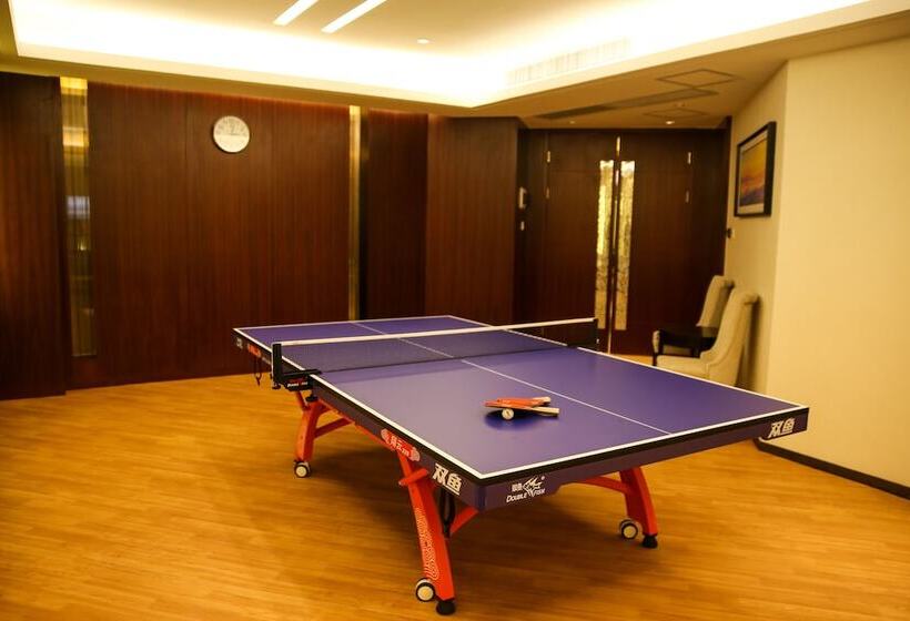 فندق Shantou International